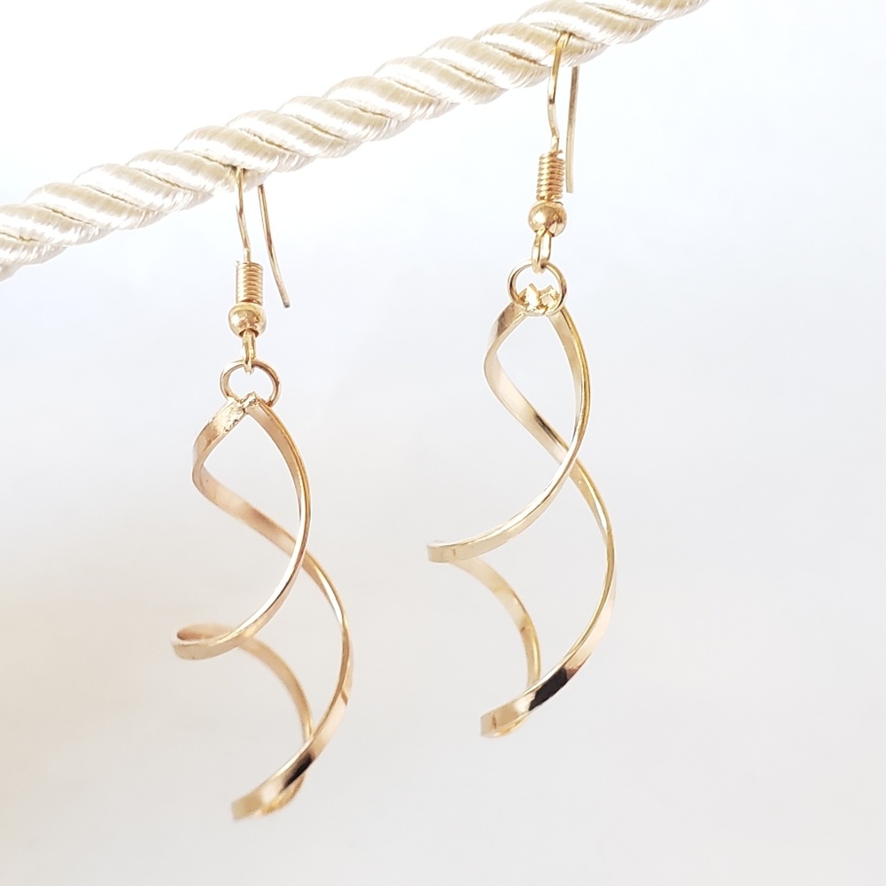 Swirling Dangle Earrings